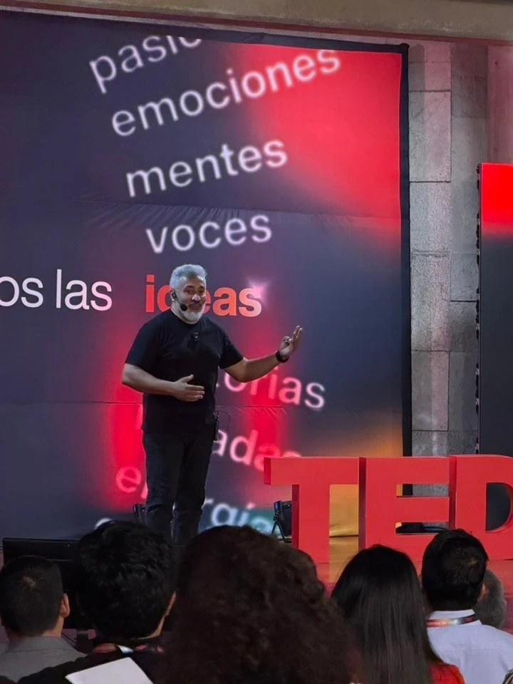 Sandro Meléndez en TEDxSurco
